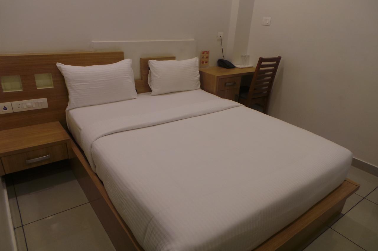 Hotel SAAS Residency Kozhikode Exterior foto