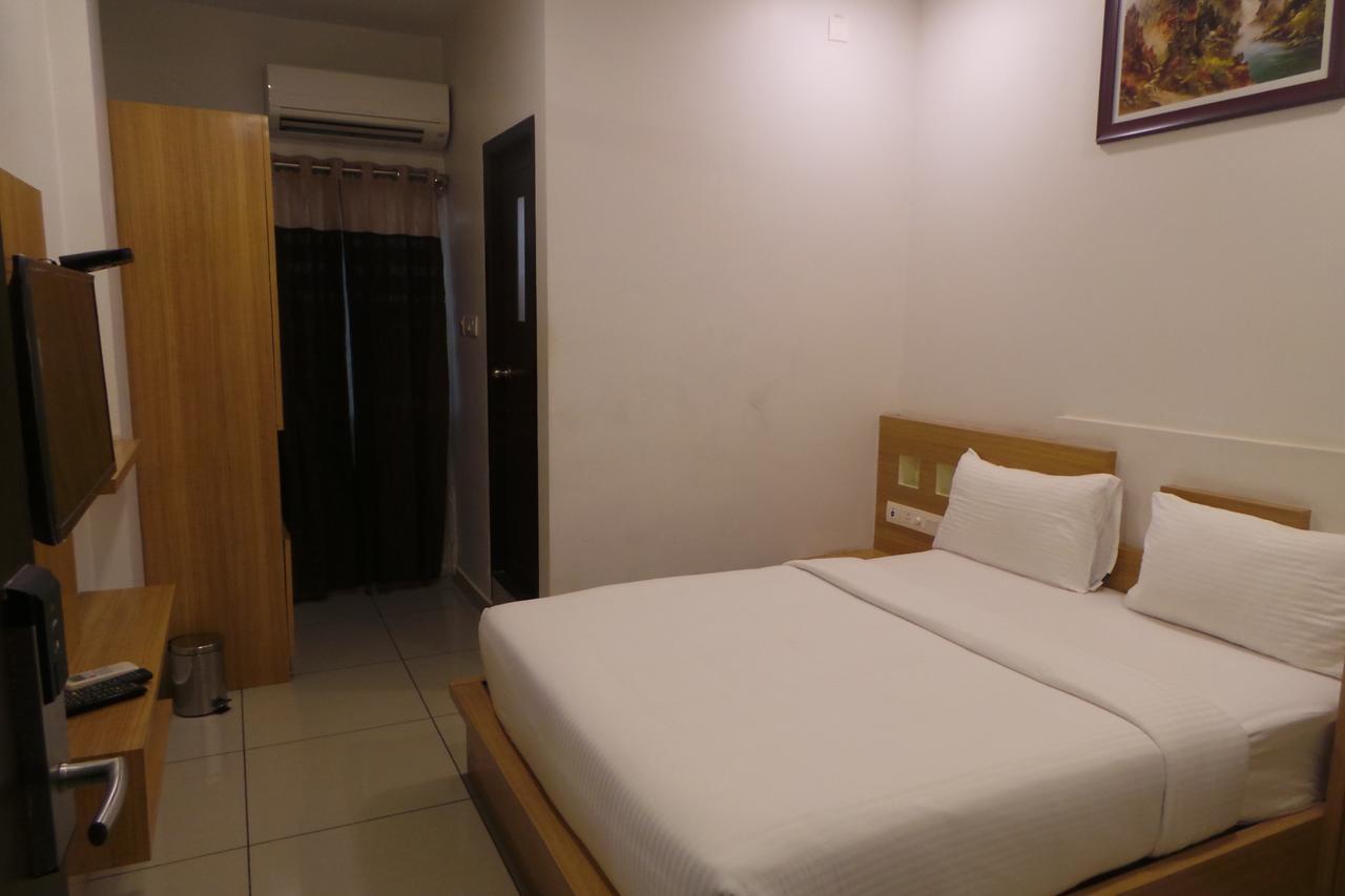 Hotel SAAS Residency Kozhikode Exterior foto